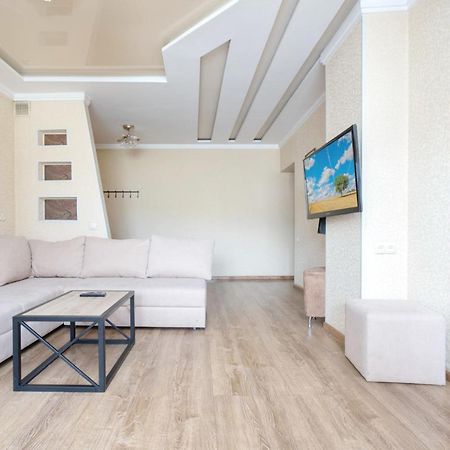 Stay Inn Apartments On 33 Sayat-Nova Avenue เยเรวาน ภายนอก รูปภาพ