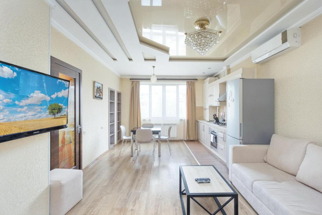 Stay Inn Apartments On 33 Sayat-Nova Avenue เยเรวาน ภายนอก รูปภาพ
