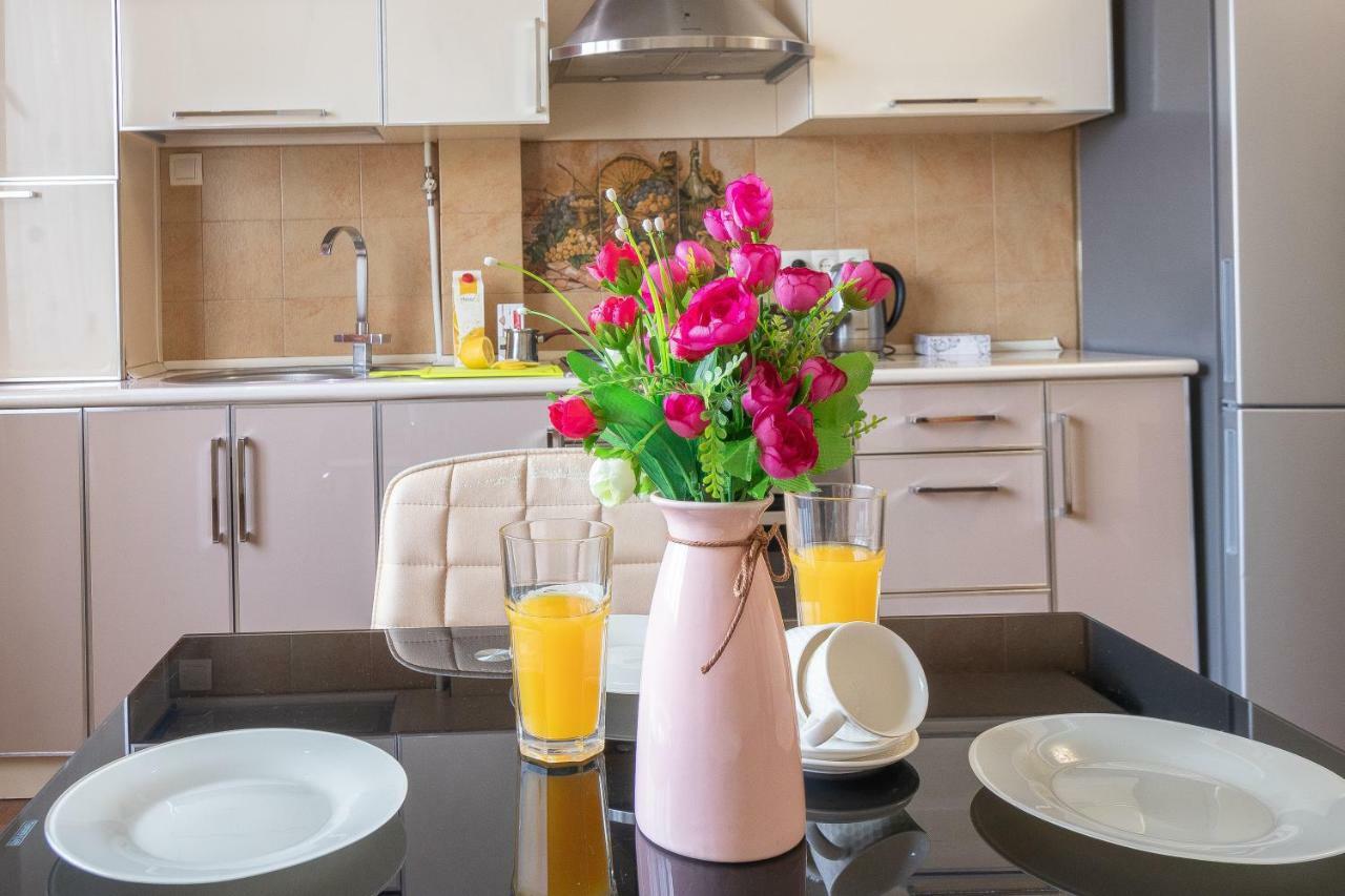 Stay Inn Apartments On 33 Sayat-Nova Avenue เยเรวาน ภายนอก รูปภาพ