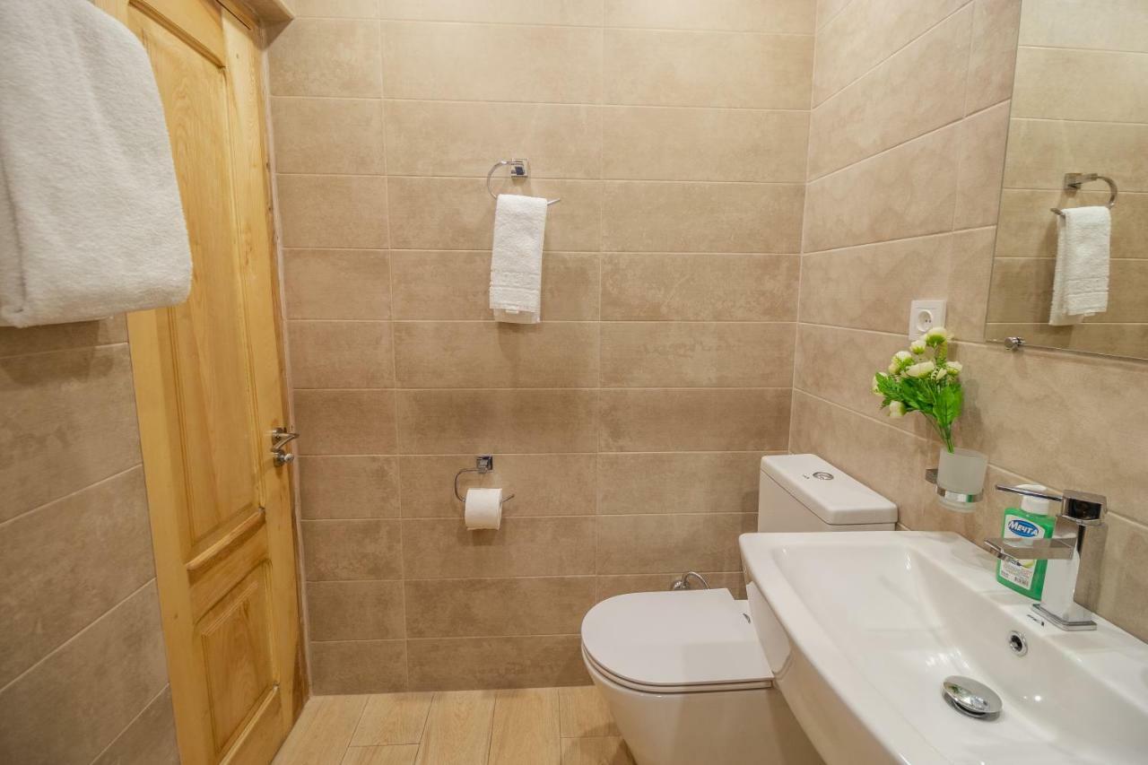 Stay Inn Apartments On 33 Sayat-Nova Avenue เยเรวาน ภายนอก รูปภาพ