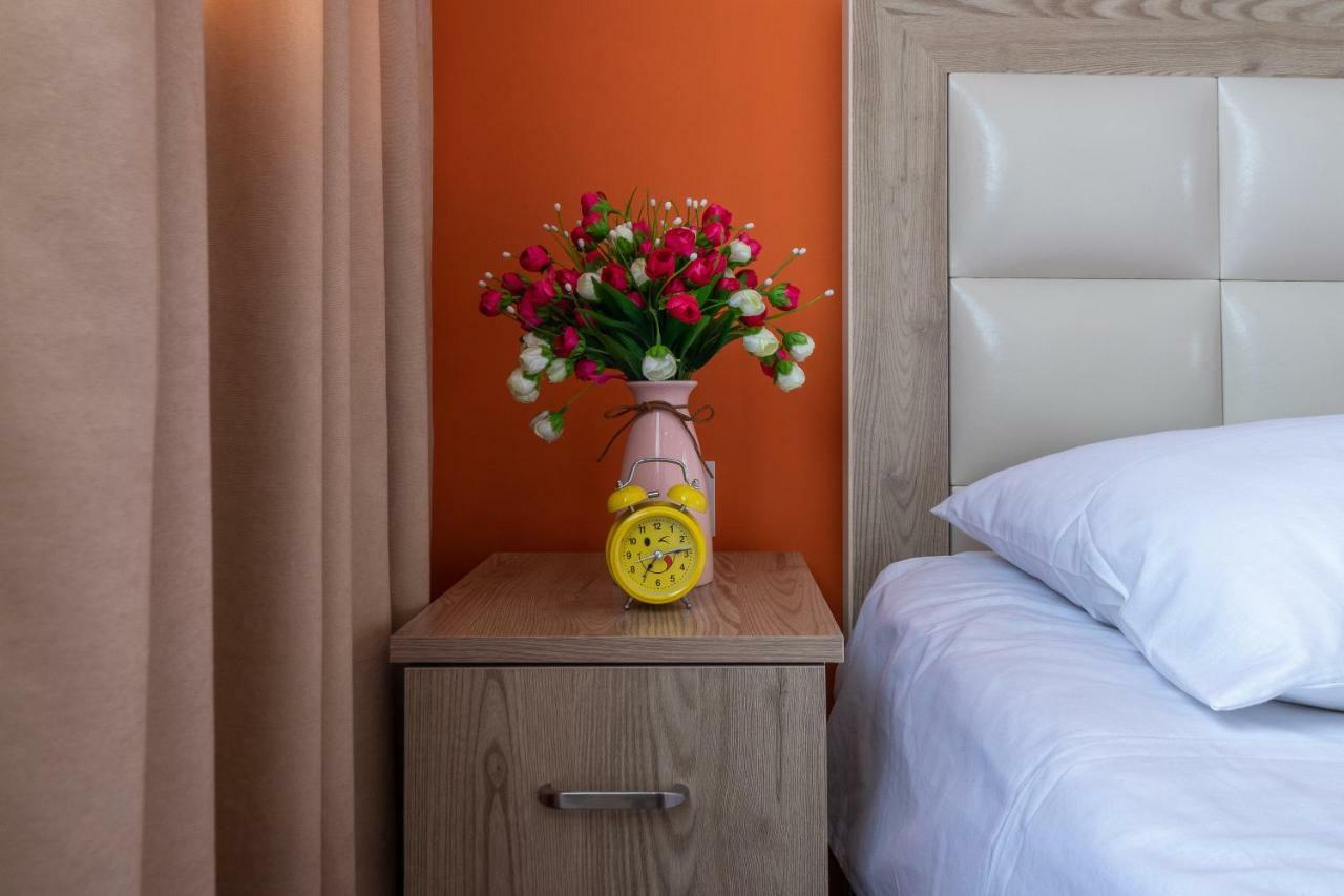Stay Inn Apartments On 33 Sayat-Nova Avenue เยเรวาน ภายนอก รูปภาพ
