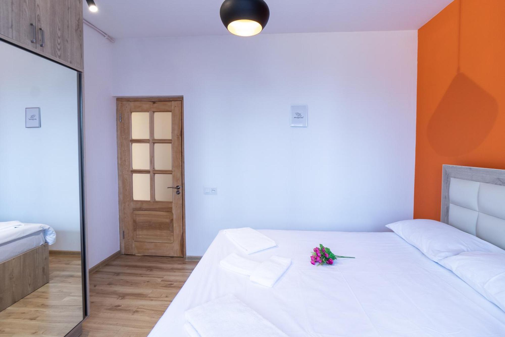 Stay Inn Apartments On 33 Sayat-Nova Avenue เยเรวาน ภายนอก รูปภาพ