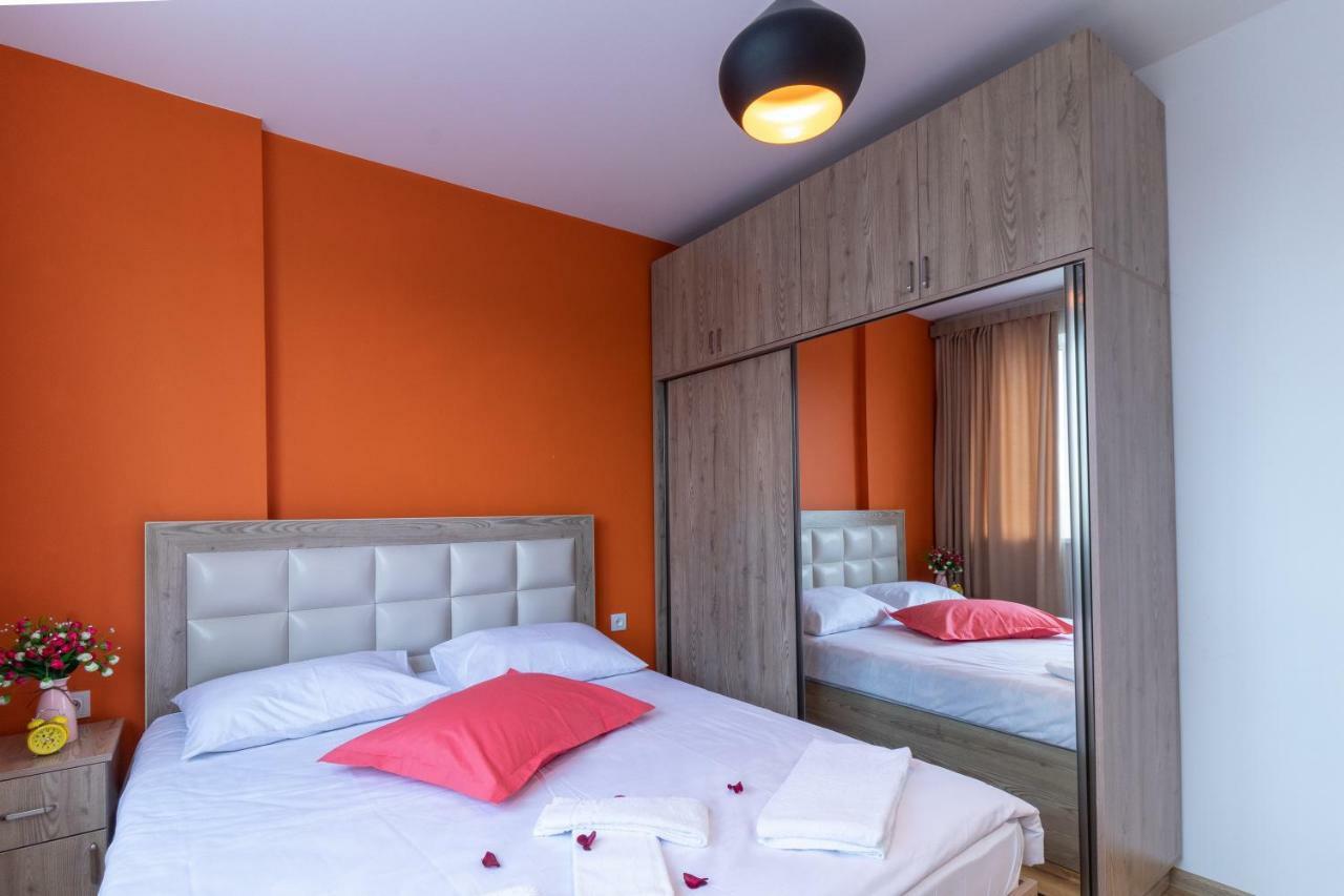 Stay Inn Apartments On 33 Sayat-Nova Avenue เยเรวาน ภายนอก รูปภาพ